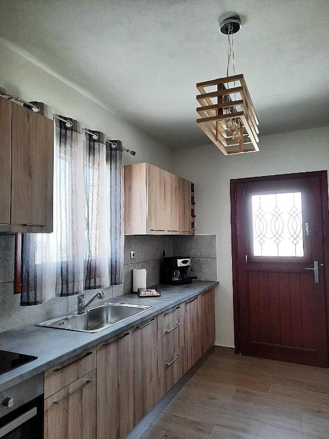 Villa Adeiata Adiata Ngoại thất bức ảnh